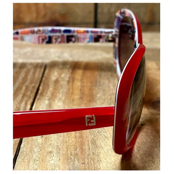 Fendi Red Oval Sunglasses with Monogram Sunglasses Case FS5085 615 135. - Picture 8 of 16